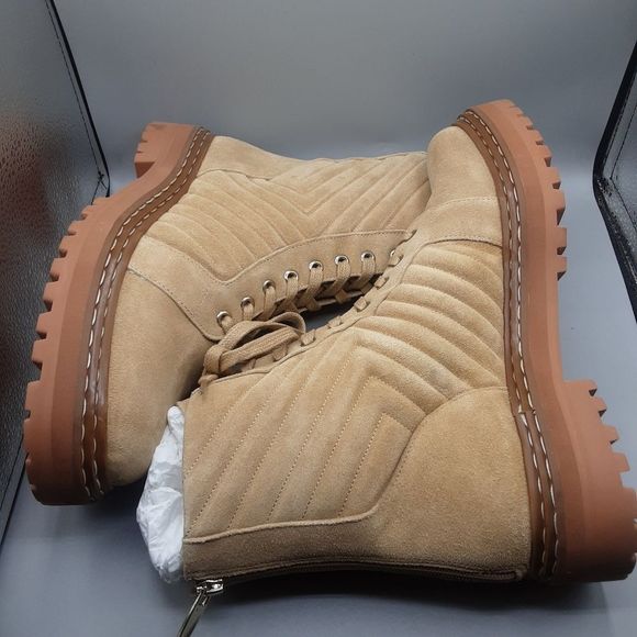Vince Camuto Beige Combat Boots Sz 11 NIB - Picture 4 of 11